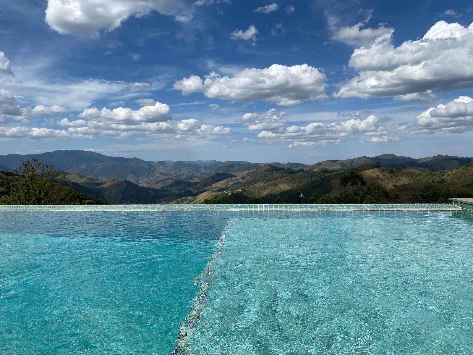 Hill Country Overflow pool design inspiration in Austin, TX